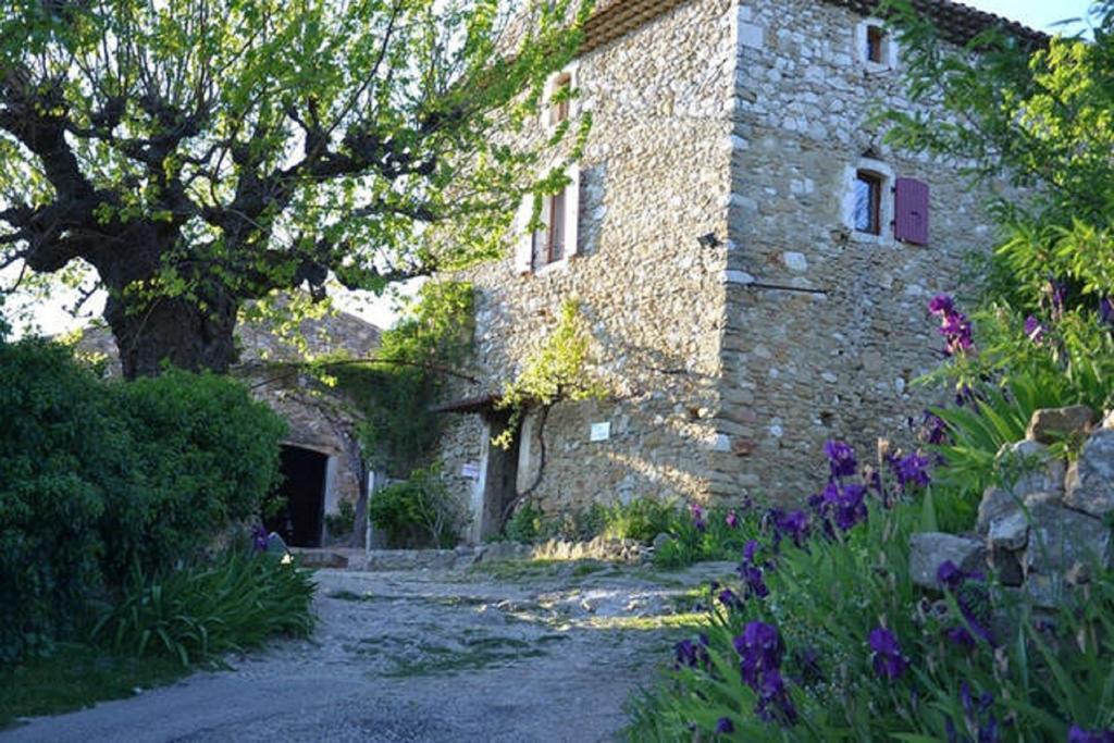 Hotel Le Mouleyras à Saint-Montan Extérieur photo