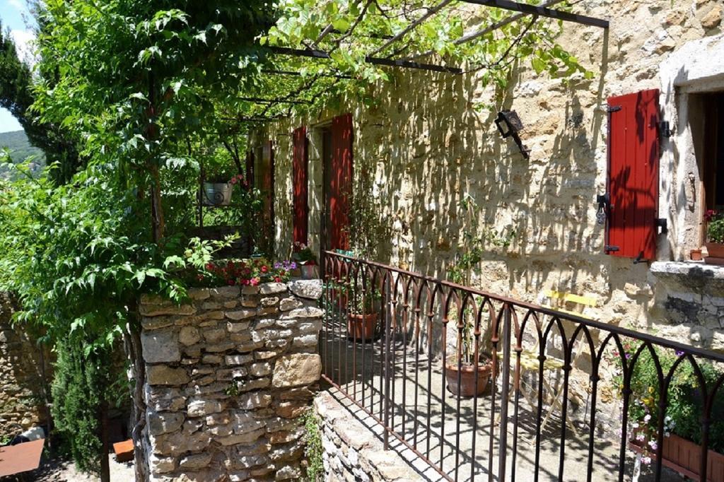 Hotel Le Mouleyras à Saint-Montan Extérieur photo