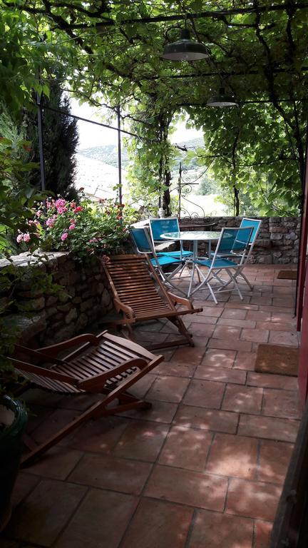 Hotel Le Mouleyras à Saint-Montan Extérieur photo